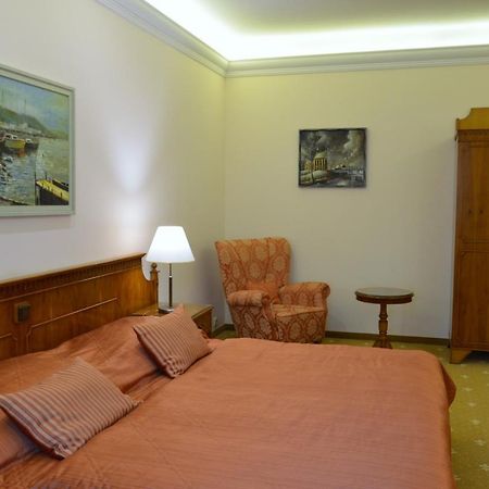 Bristol Kralovska Vila Карлови Вари Екстериор снимка