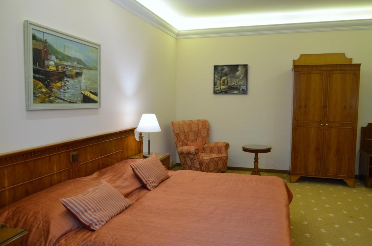 Bristol Kralovska Vila Карлови Вари Екстериор снимка